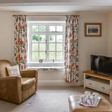 1 The Old Corn Mill * West Burton