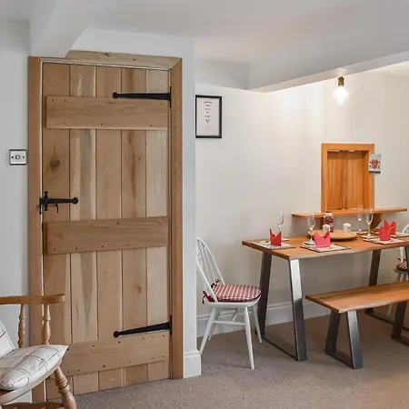 1 The Old Corn Mill * West Burton