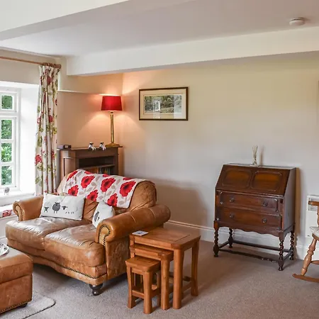 1 The Old Corn Mill *